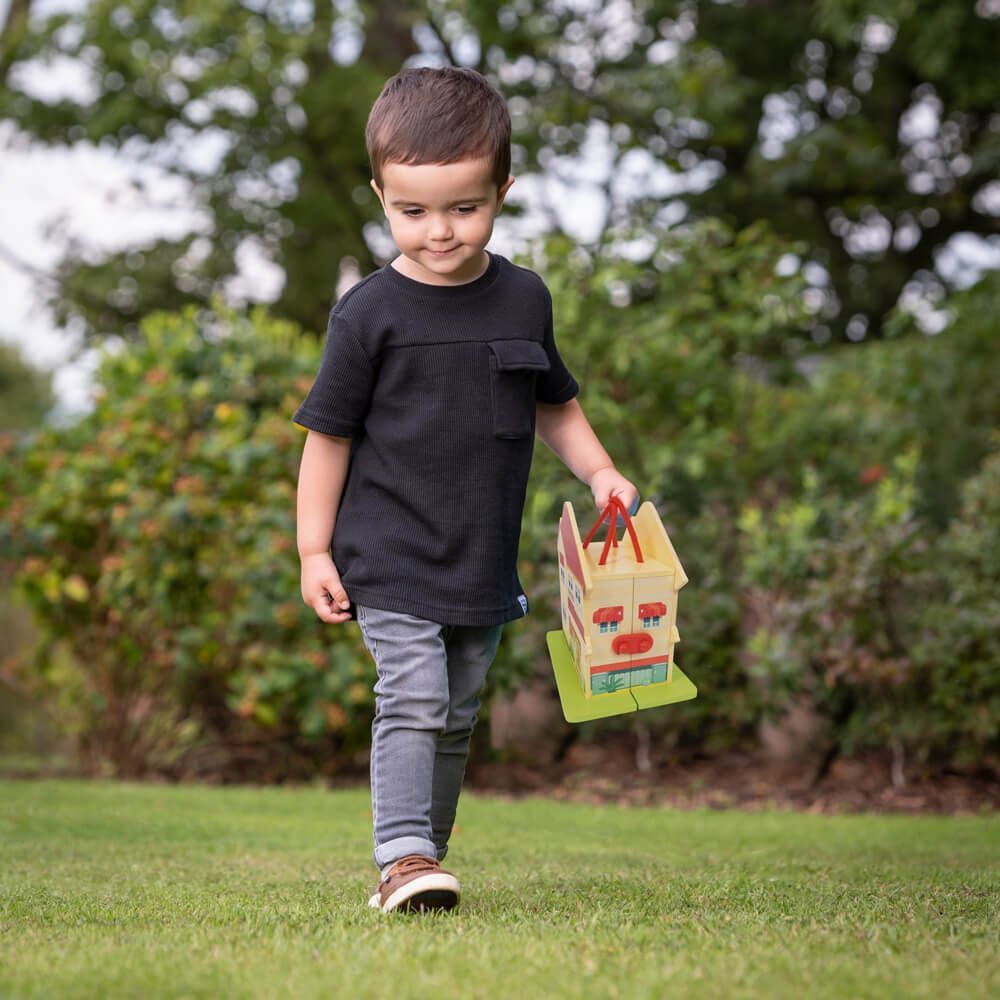 Bluey - Wooden Carry Along House