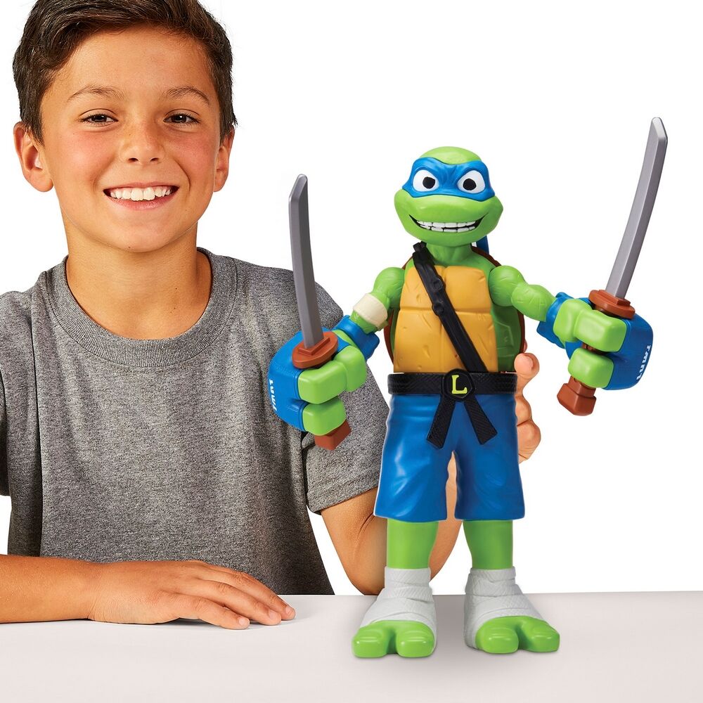 TMNT TV 12'' Roll and Punch Figure Leonardo