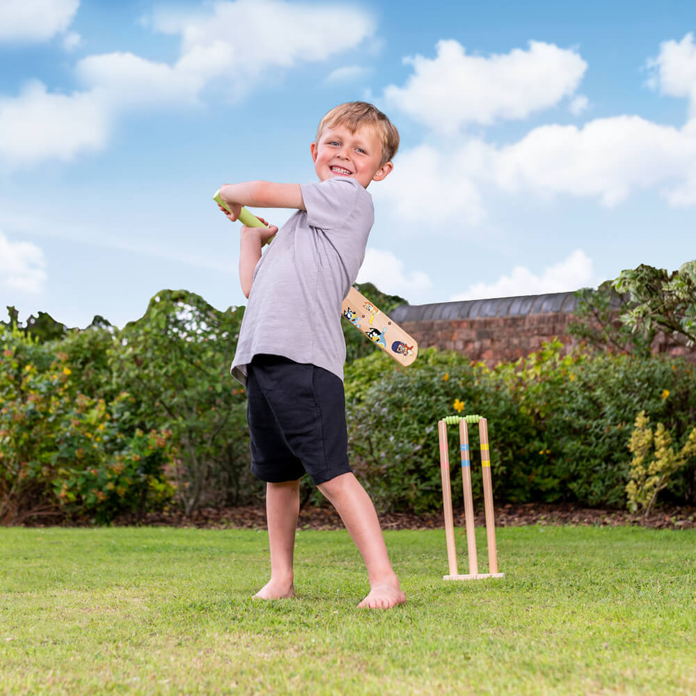 Bluey - Wooden Cricket Set