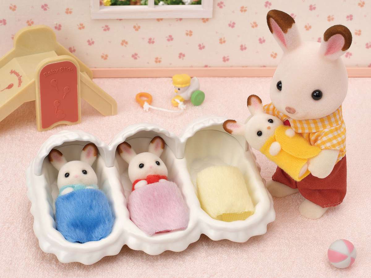 Sylvanian Families Triplets Care Set
