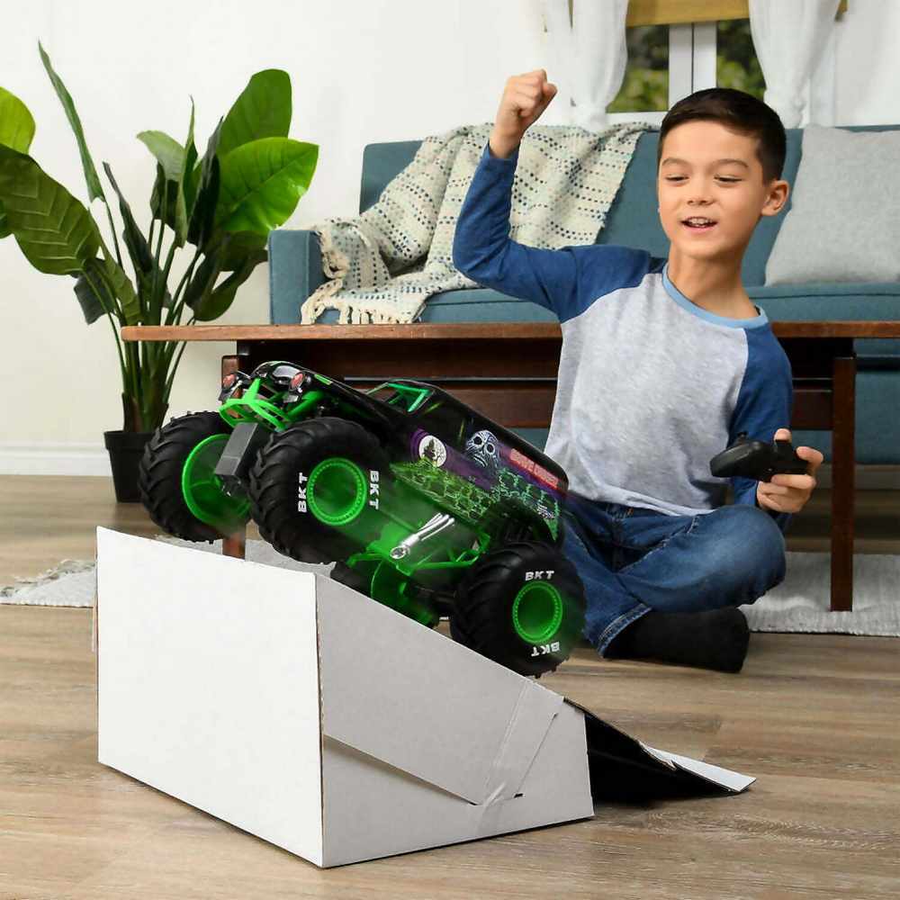 Monster Jam RC Truck 1:15 - Grave Digger