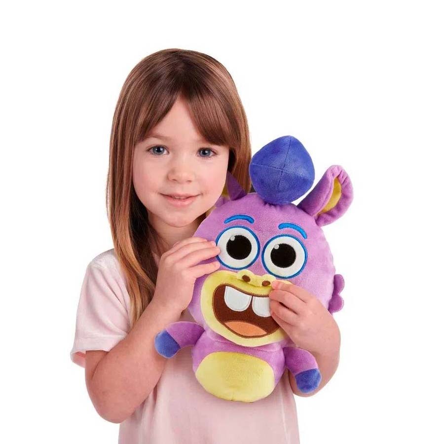 Baby Shark Big Show Chucks Singing Plush