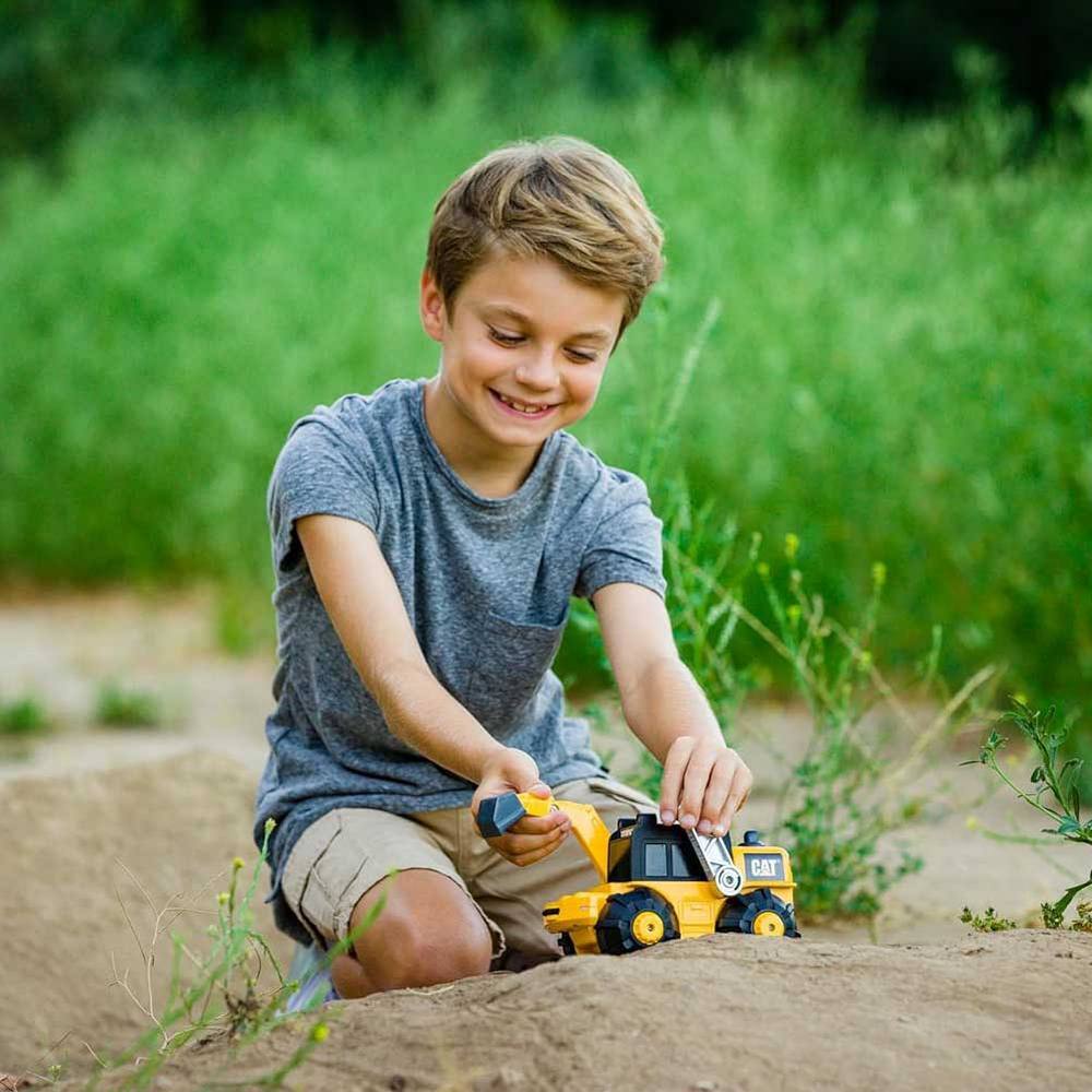 CAT Unstoppable Movers - Excavator