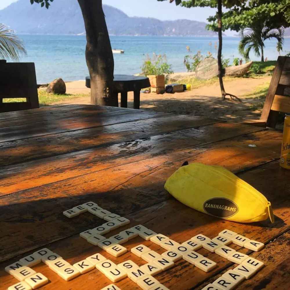 Bananagrams With Pop