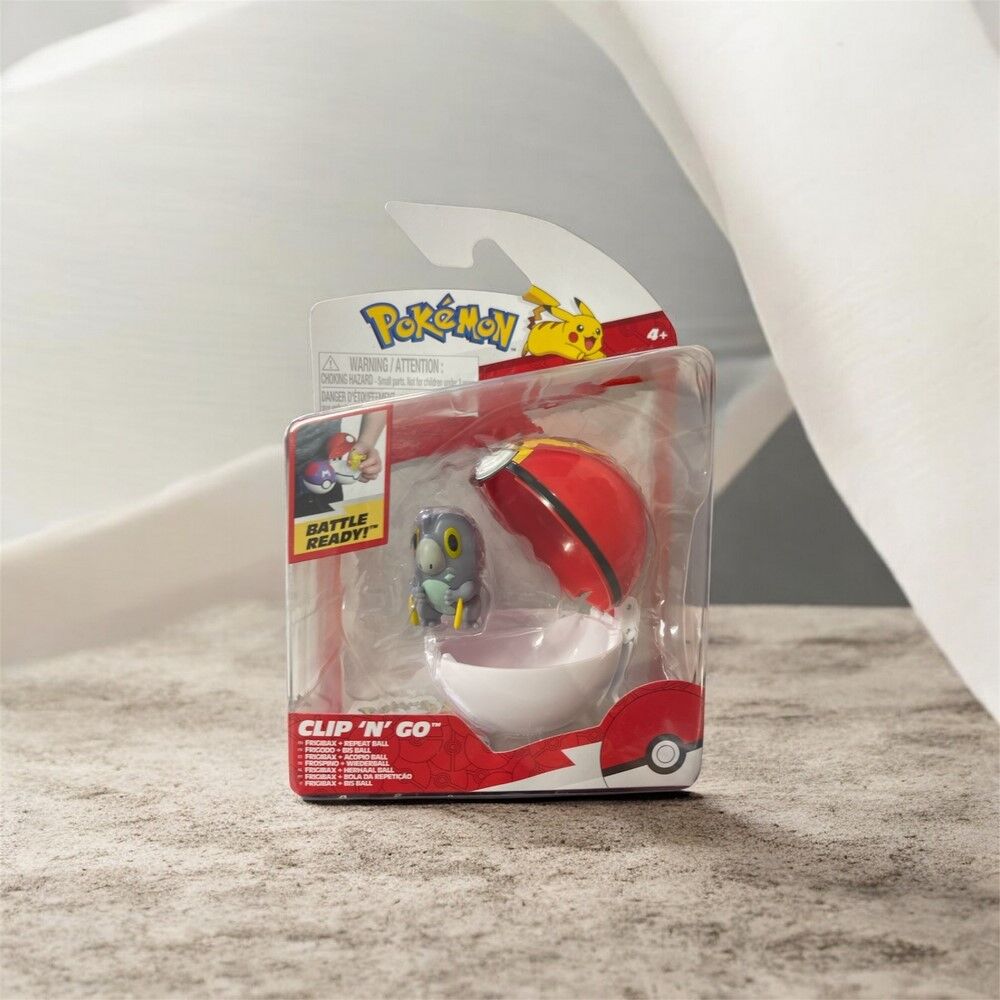 Pokemon Clip 'N' Go - Frigibax + Repeat Ball