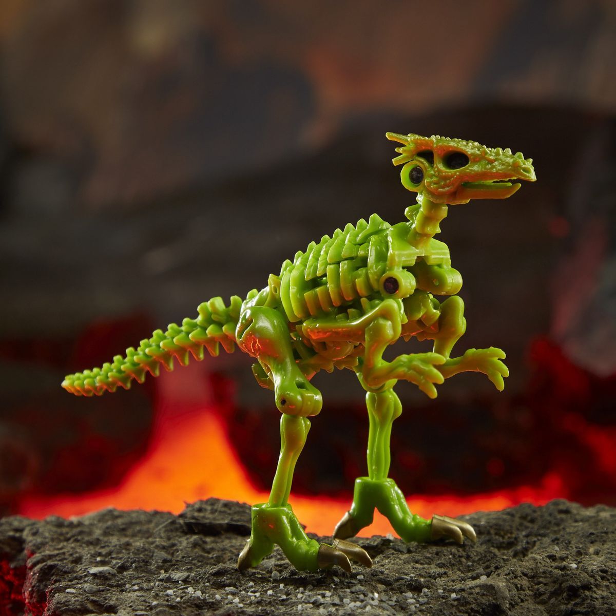 Transformers Generations Kingdom Core Class WFC-K22 Dracodon