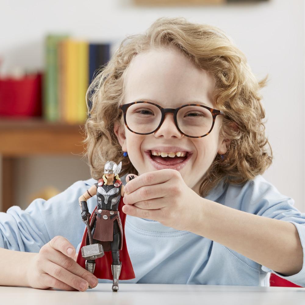 Marvel Studios Thor Love and Thunder Mighty Thor Figure