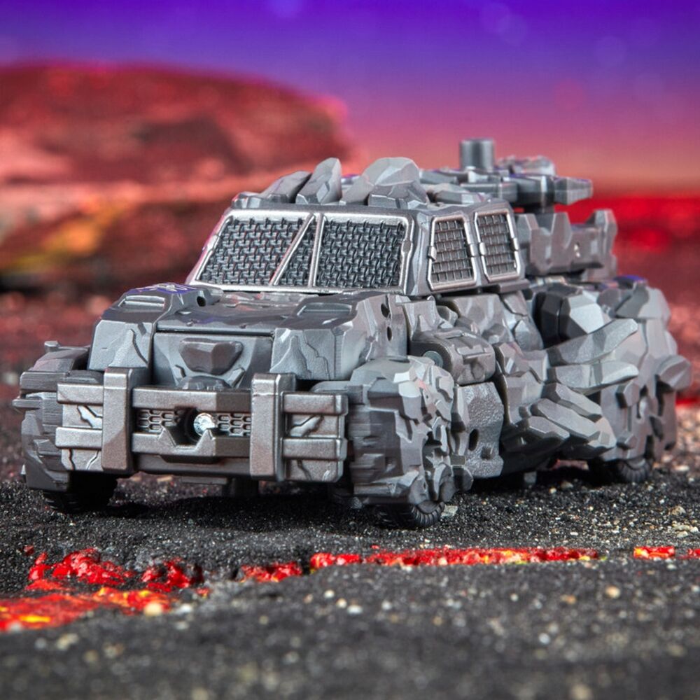 Transformers Generations Legacy Universe Deluxe Magneous