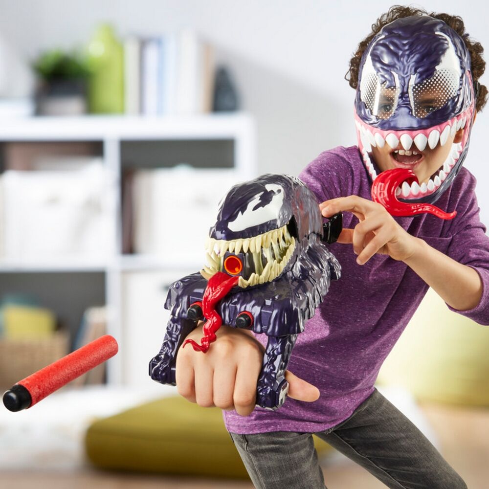 Marvel Spider-Man Venomversus Marvel's Venom Strike Blaster