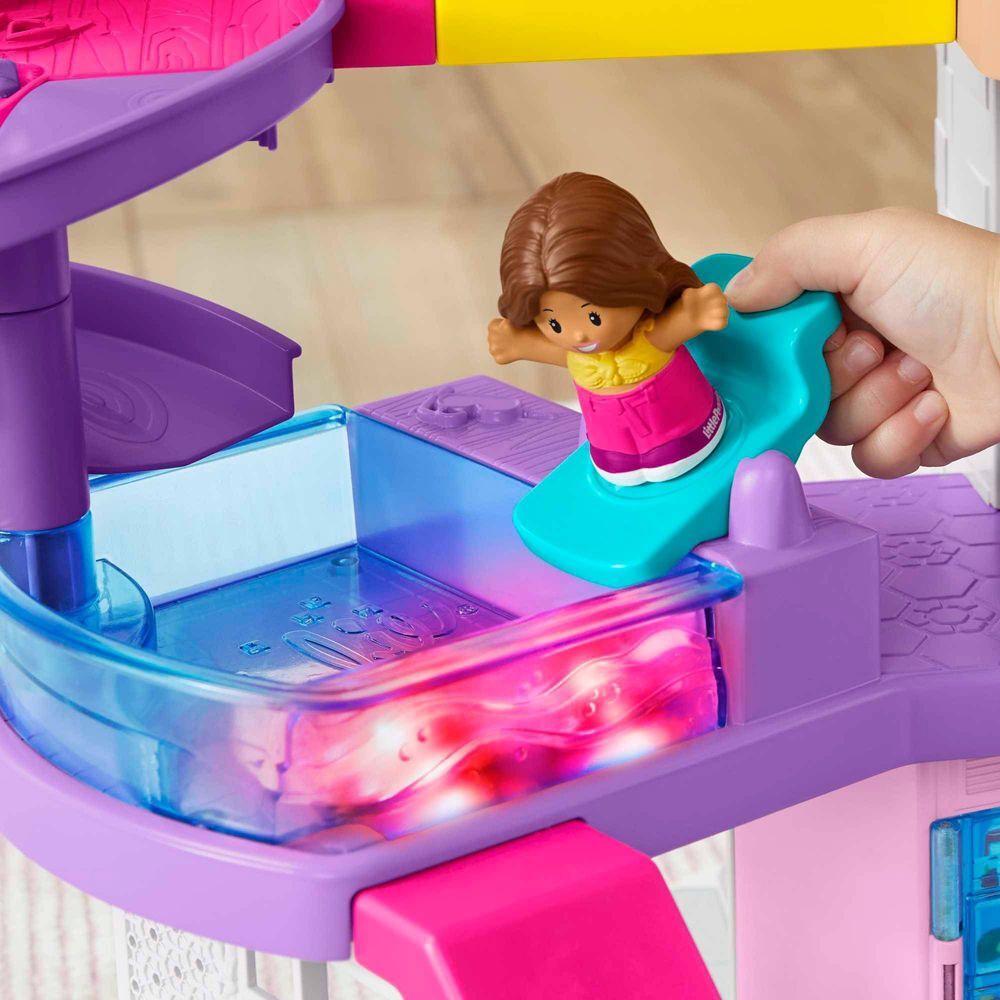 Fisher Price Barbie Little Dreamhouse By Little People