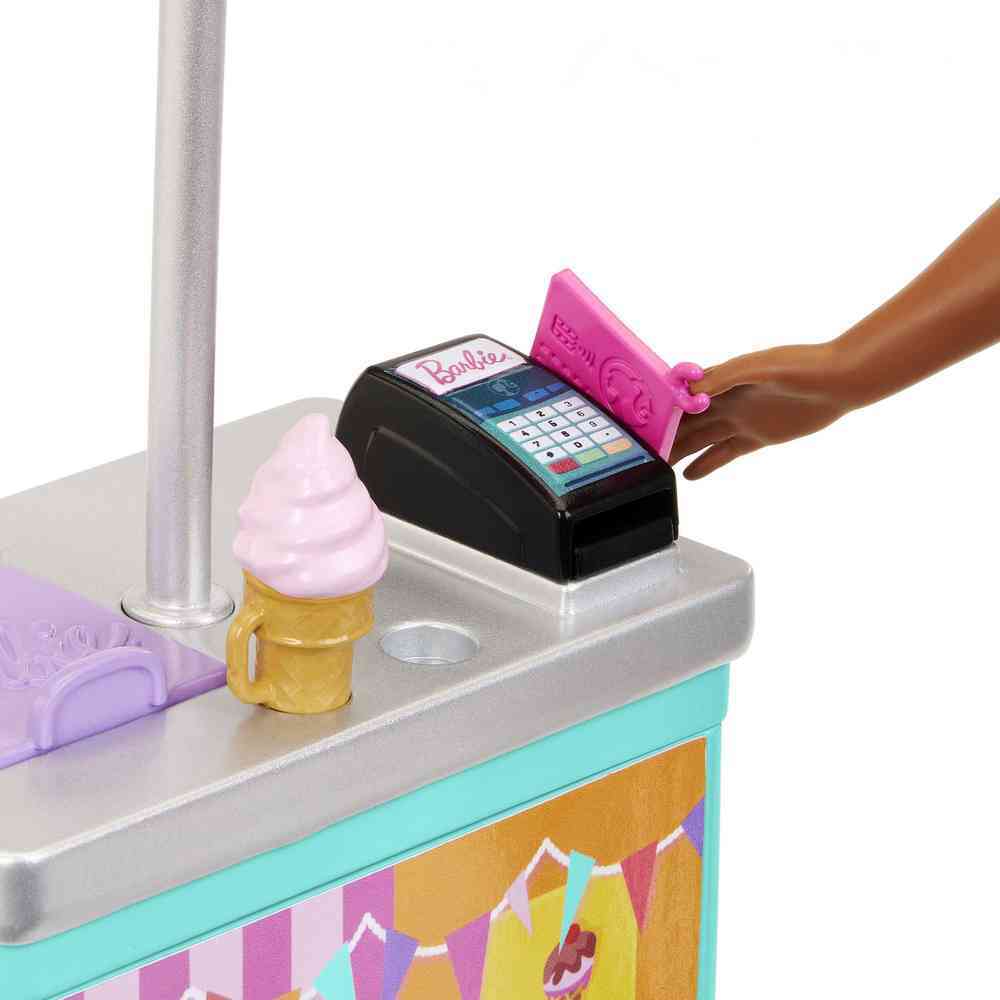 Barbie Beach Boardwalk Playset with Barbie Brooklyn & Malibu