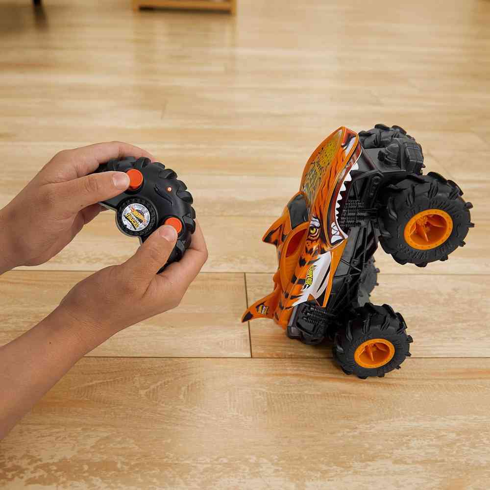 Hot Wheels Monster Truck Tiger Shark RC 1:24