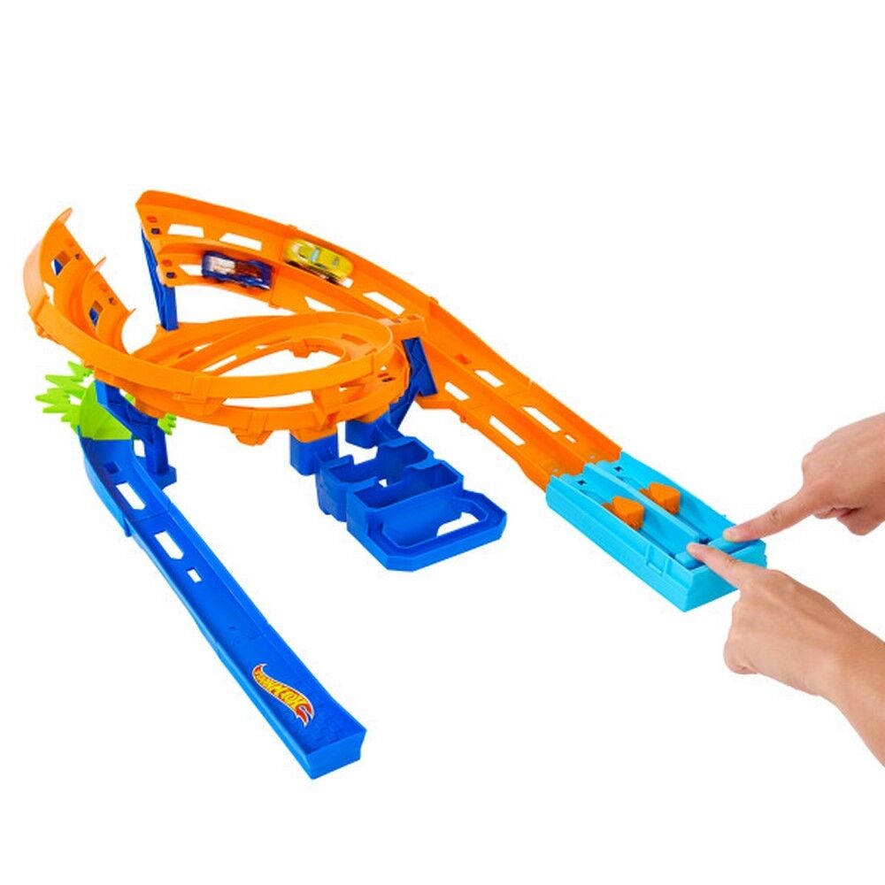 Hot Wheel Whip Around Raceway