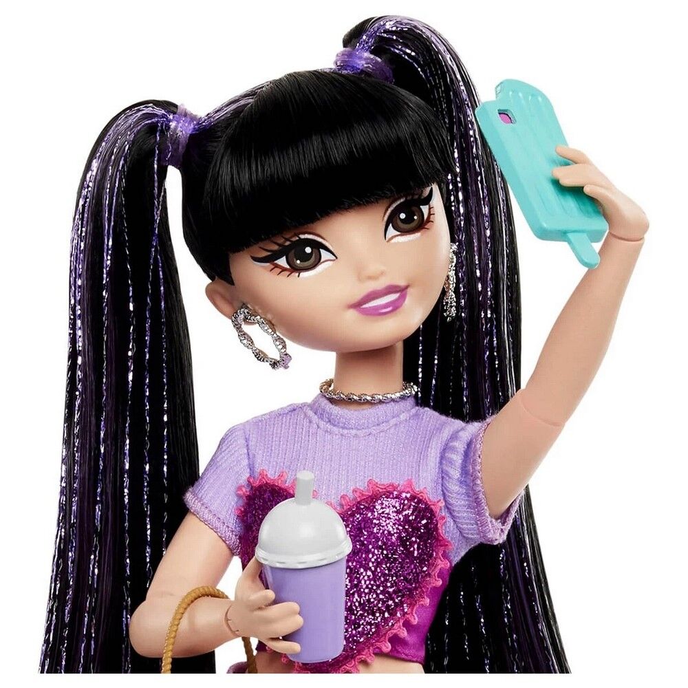 Barbie Dream Besties Doll and Accessories Renee