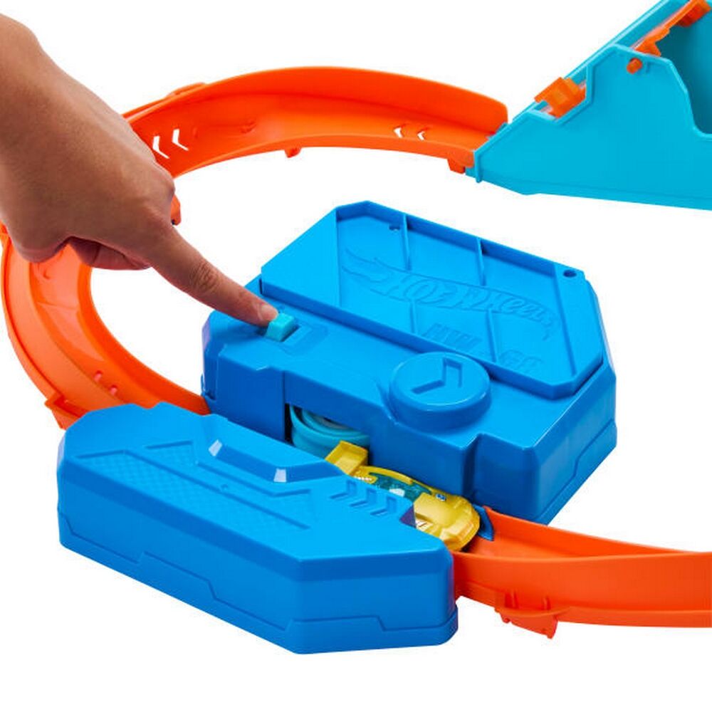 Hot Wheels Track Creator Boosted Jump Speedway Kit
