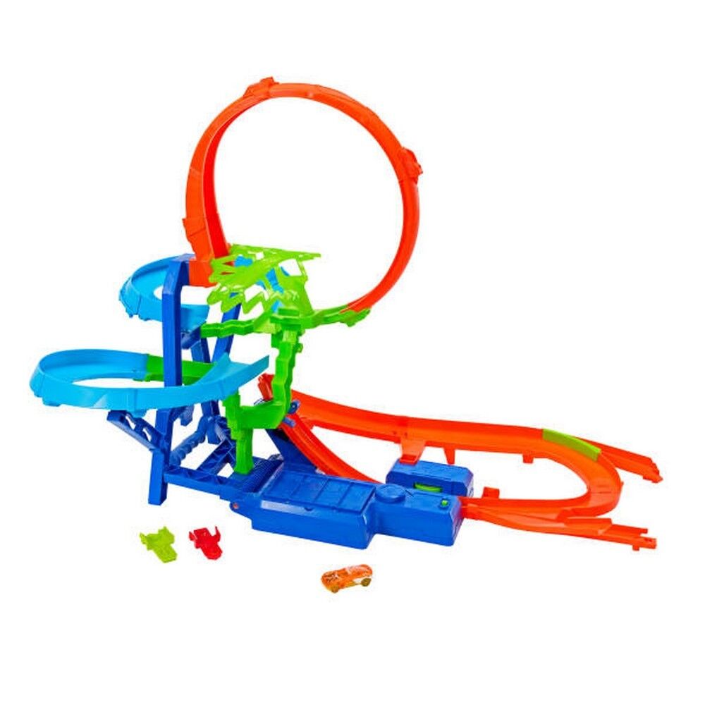 Hot Wheels Stunt Tracks Mid-Air Crash 2025