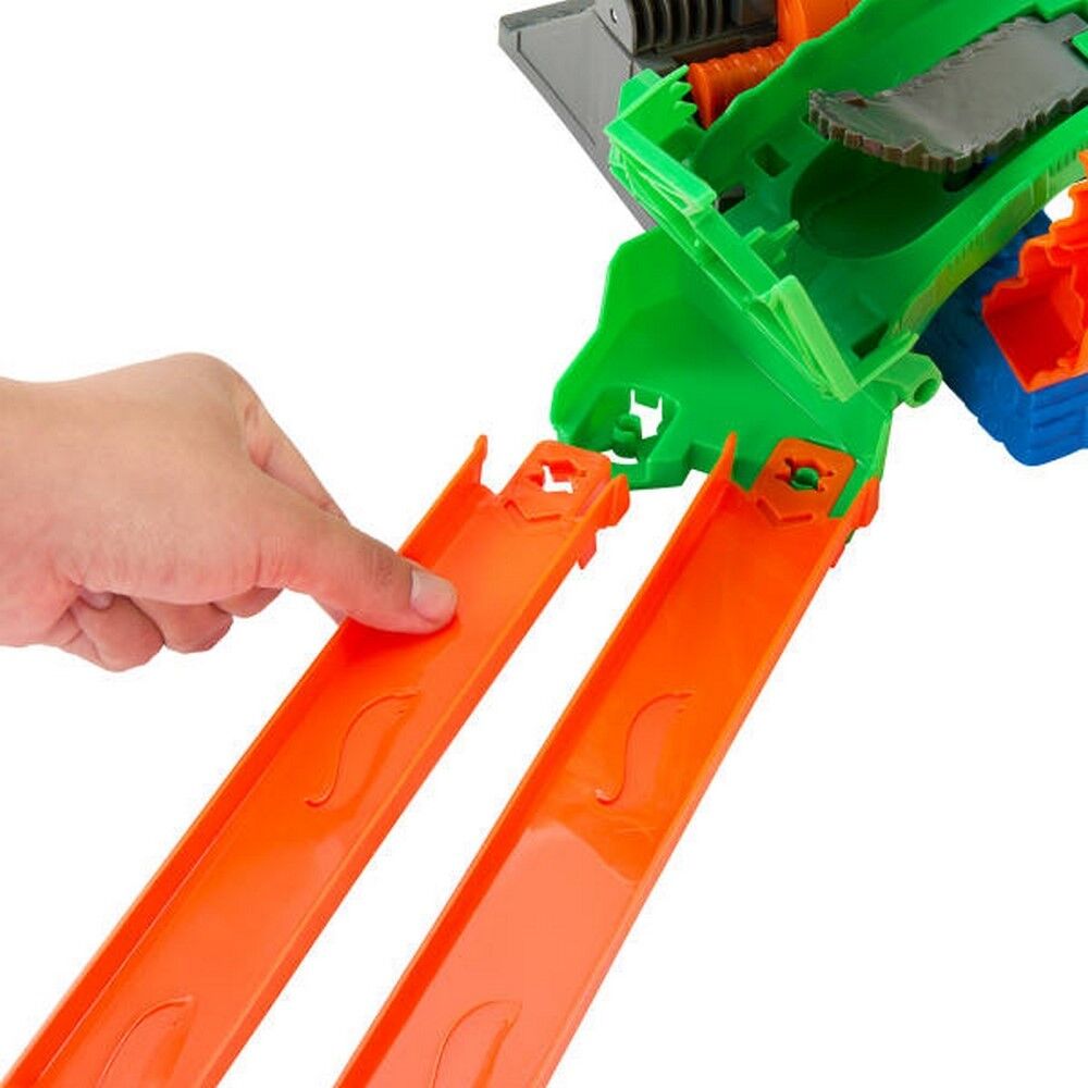 Hot Wheels Monster Trucks Sharks VS Dinos