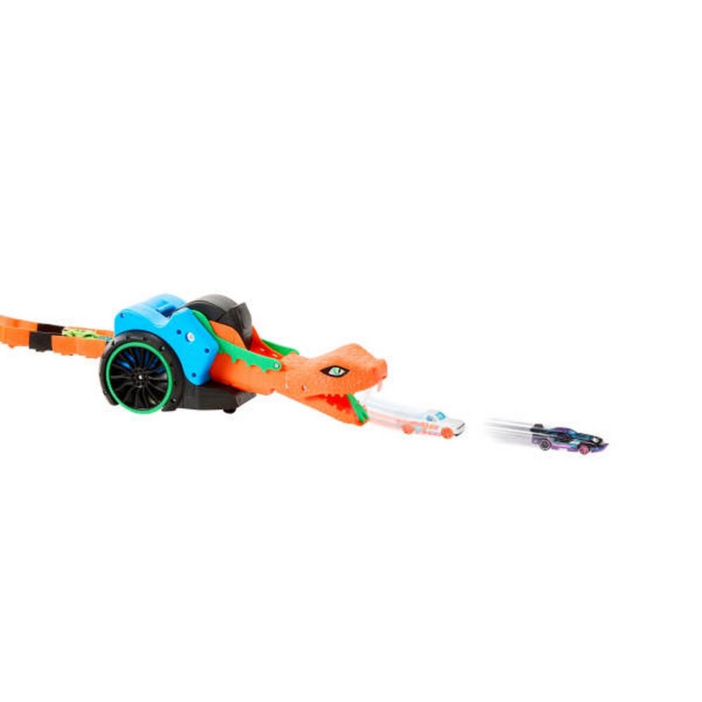Hot Wheels Lets Race Slither N Strike RC & 1 Toy Car, Battery-Powered Remote-Control Vehicle