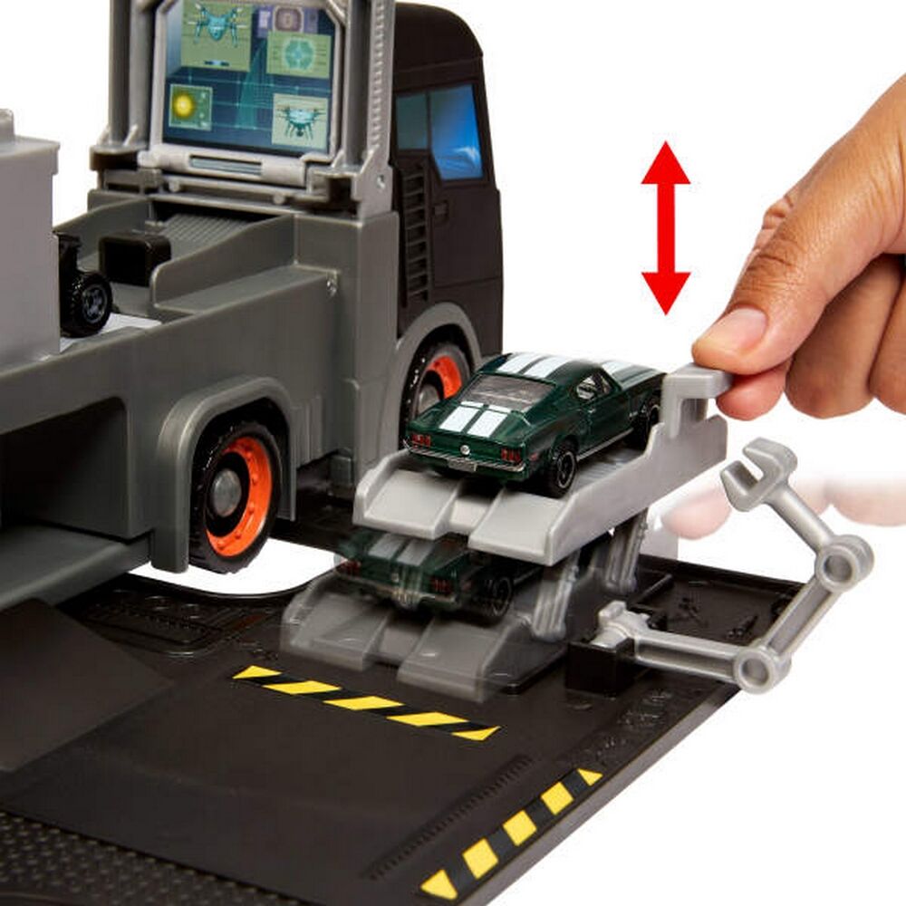 Matchbox The Movie - Transforming Mobile Command Playset
