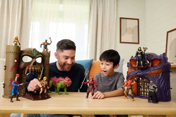 Masters of the Universe Battle for Eternia Playset, Castle Grayskull, Snake Mountain & Skeletor