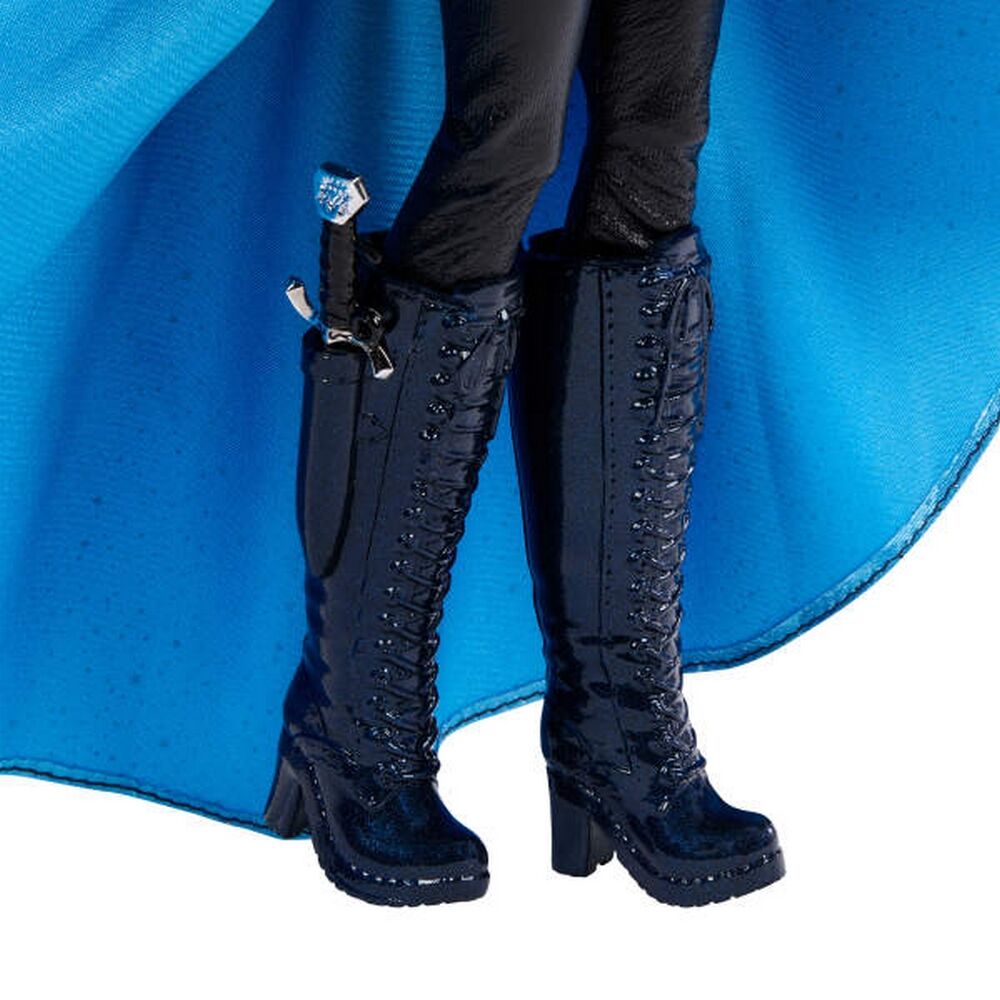Disney Descendants: Wicked Wonderland Deluxe Fashion Doll & Accessory Chloe Wonderland