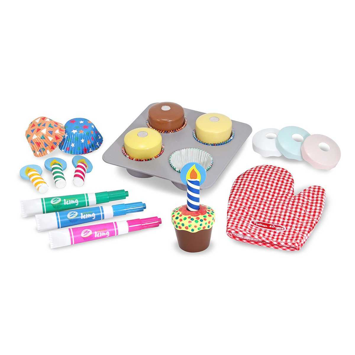 Melissa & Doug - Bake & Decorate Wooden Cupcake Set
