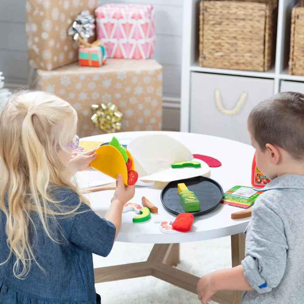 Melissa & Doug Fill & Fold Taco & Tortilla Set