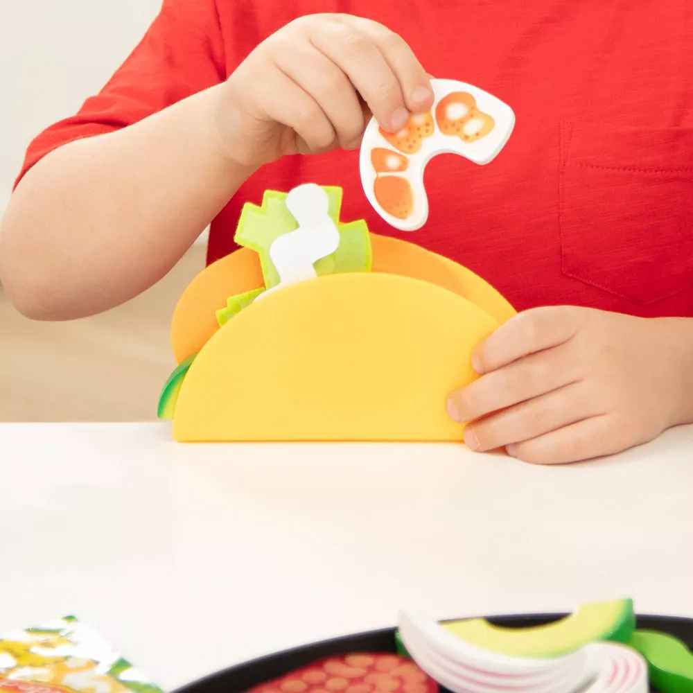 Melissa & Doug Fill & Fold Taco & Tortilla Set