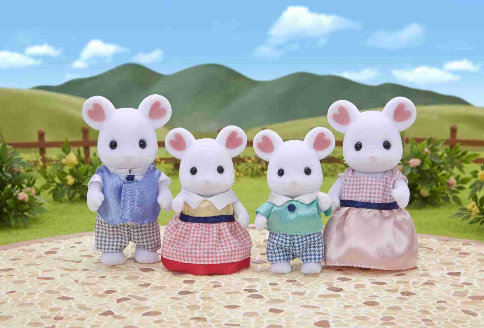 Sylvanian Families - Marshmallow Mouse Family