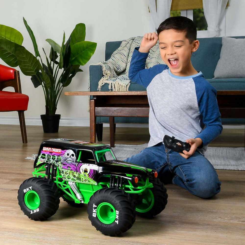 Monster Jam RC Truck 1:15 - Grave Digger