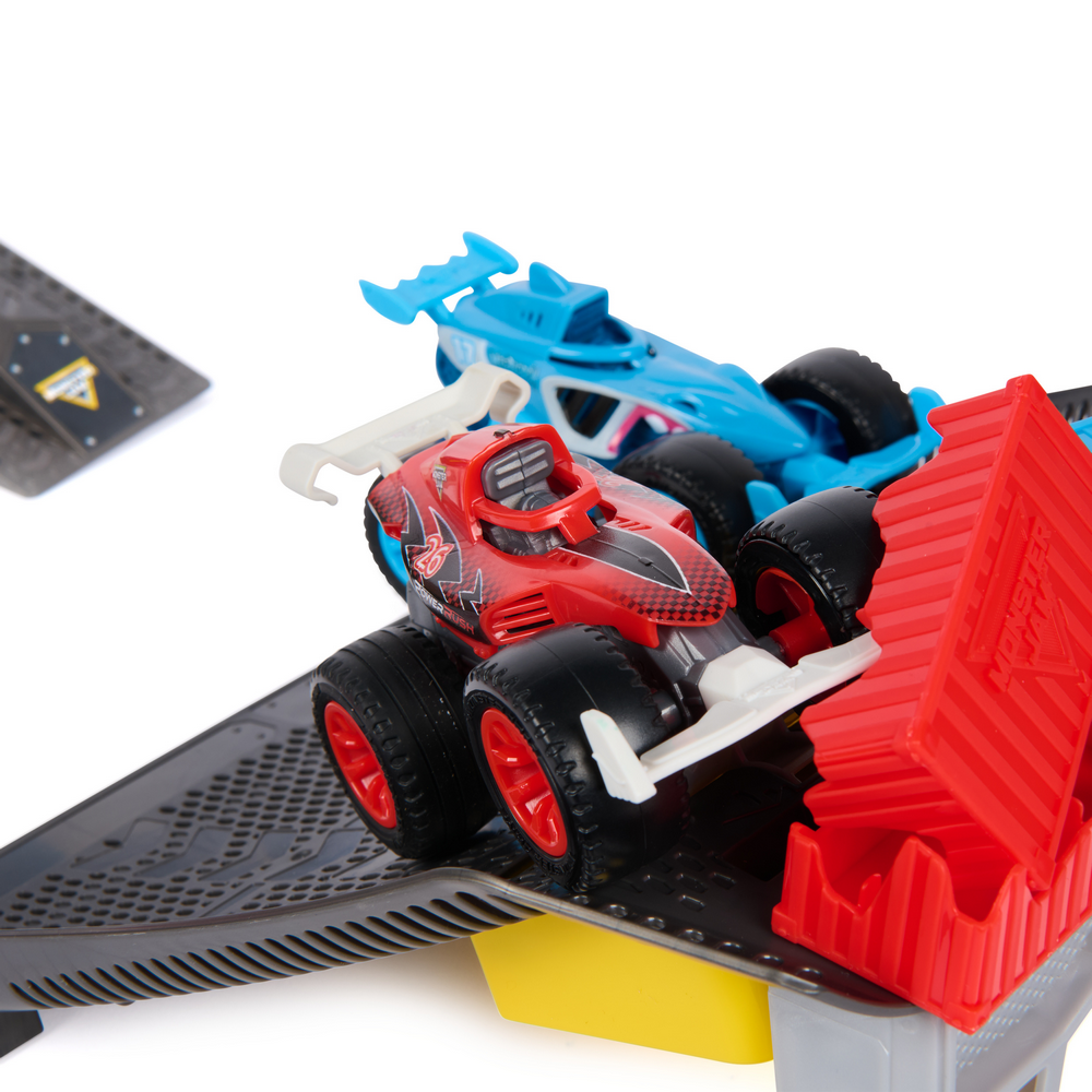 Monster Jam 1:64 Monster Motor Rev-up Raveway Playset
