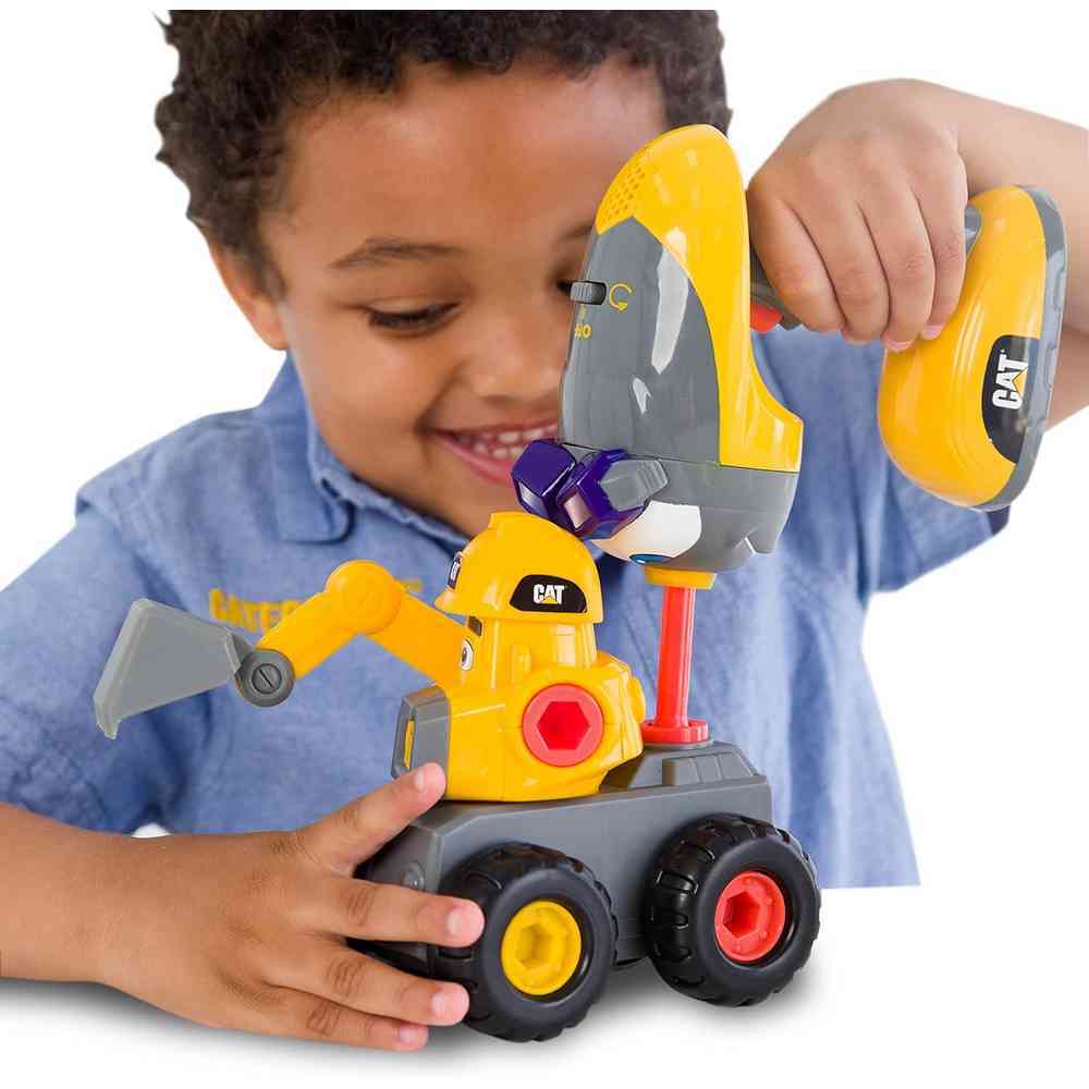 CAT Junior Crew - Fix It Fleet Excavator