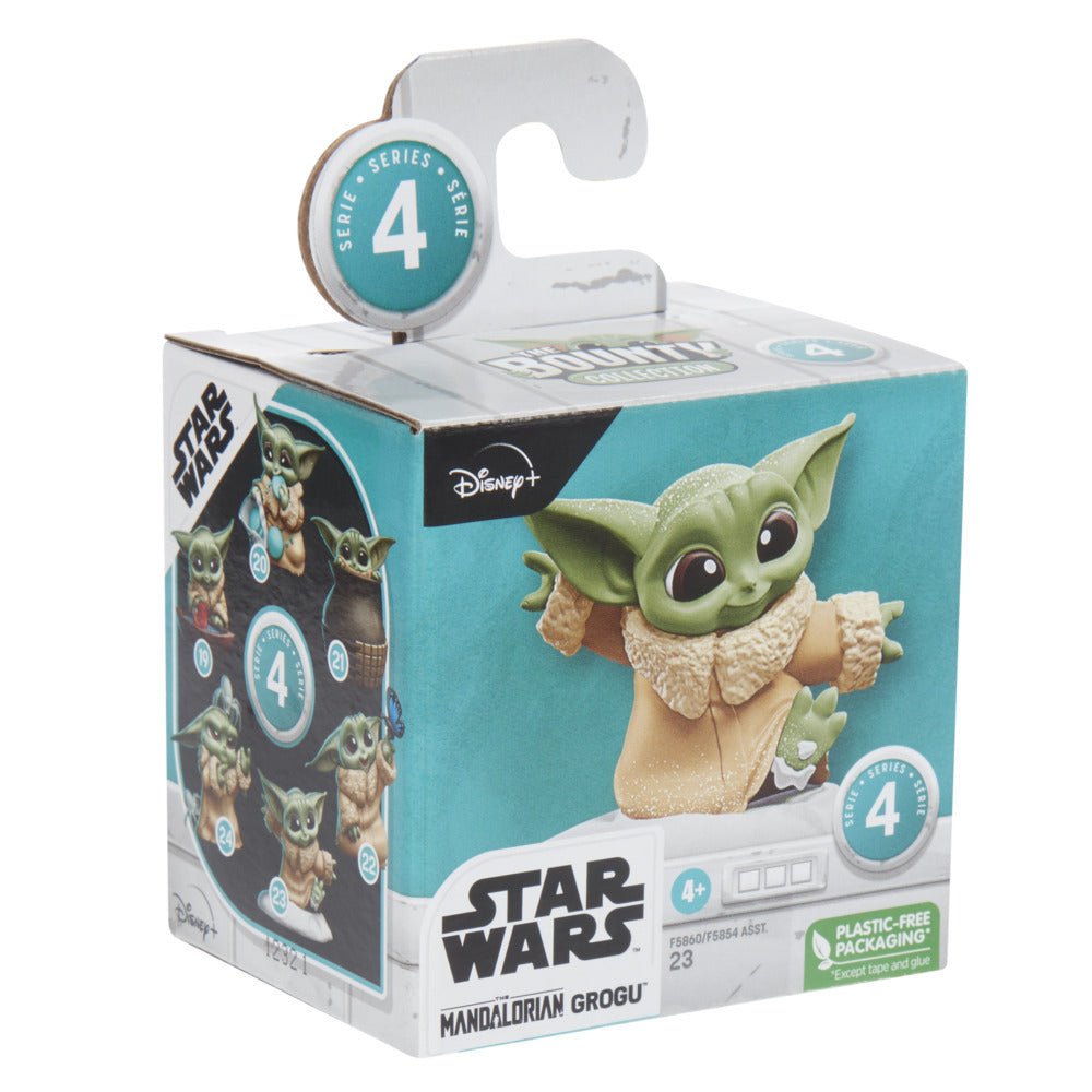 Star Wars The Bounty Collection Series 4 Grogu Figures - Snowy Walk