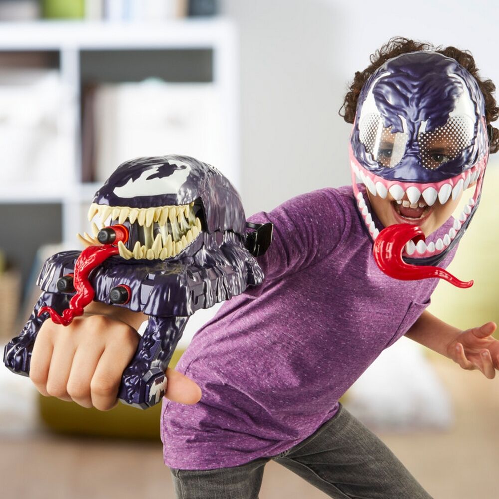 Marvel Spider-Man Venomversus Marvel's Venom Strike Blaster
