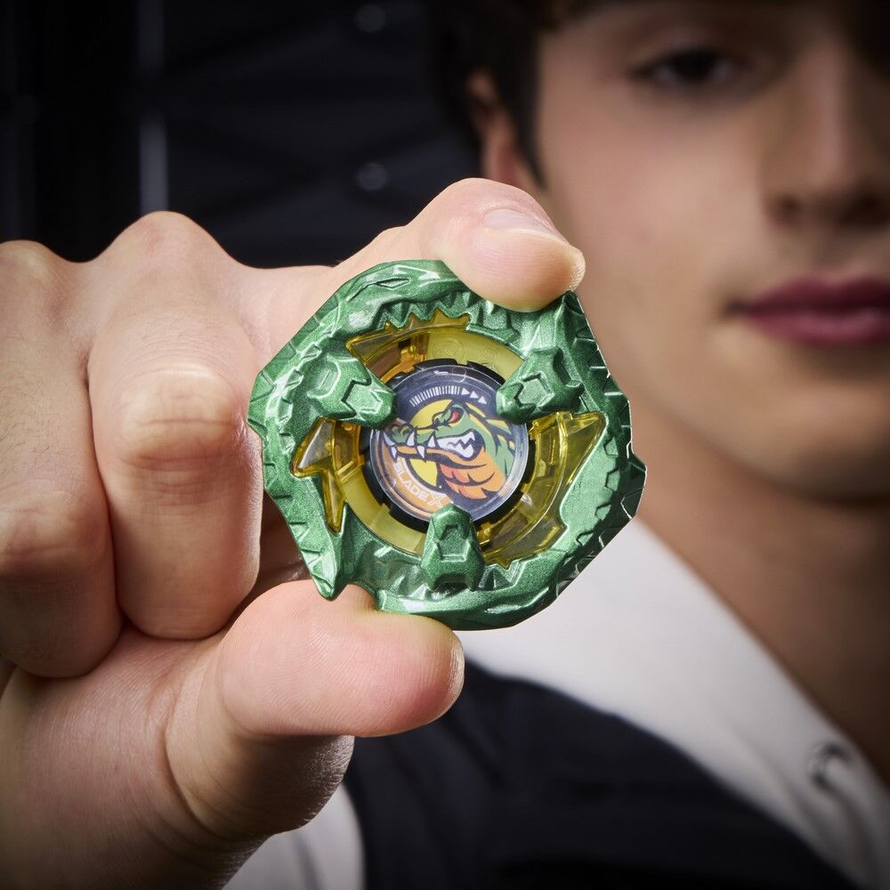 Beyblade X Deluxe String Launcher & Custom Grip Set Bite Croc 2-60Q