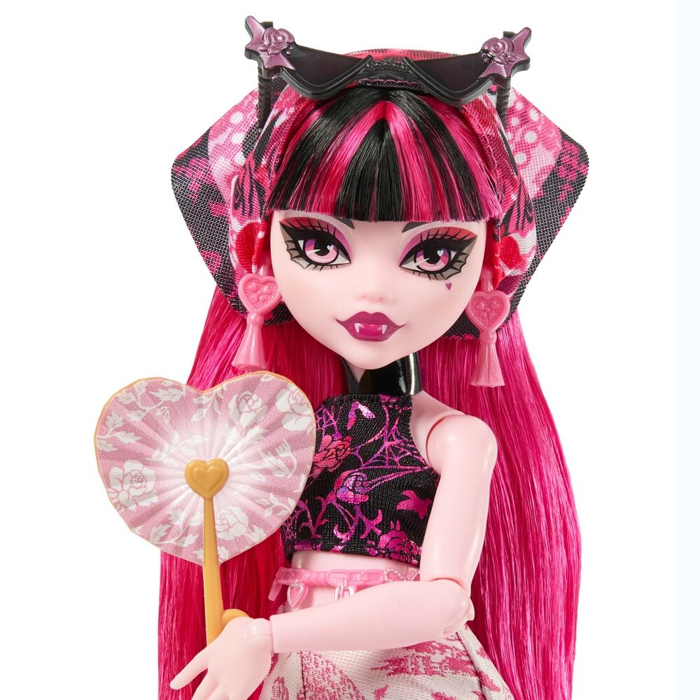 Monster High Skulltimate Secrets - Draculaura Oasis Doll