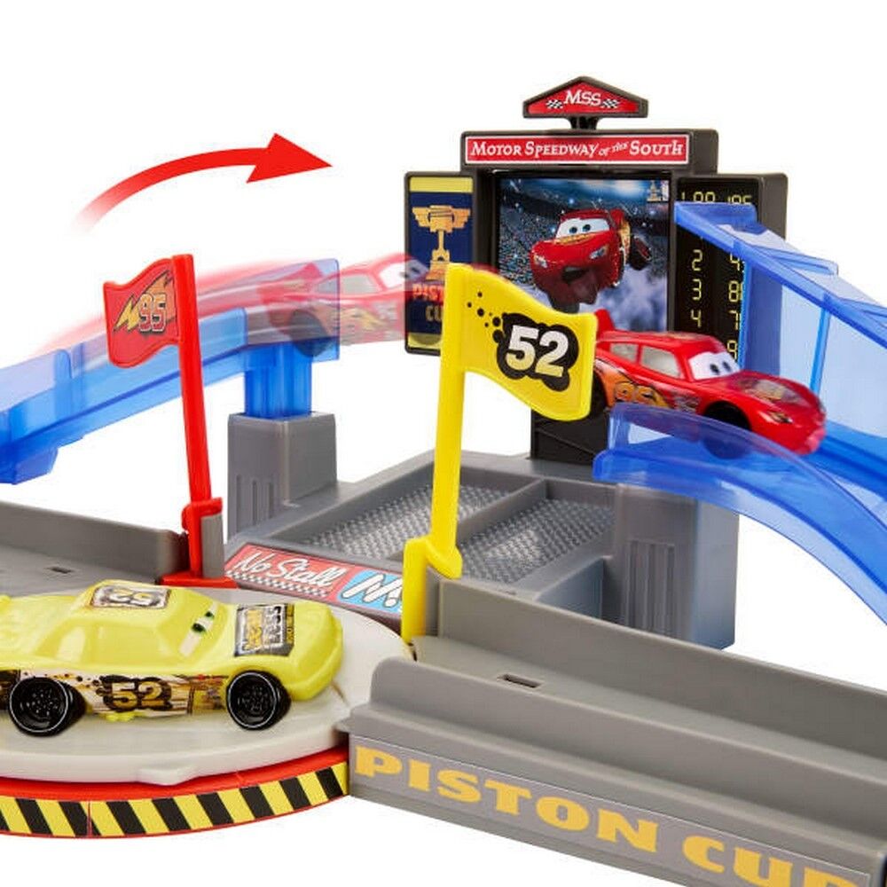 Disney and Pixar Cars Piston Cup Stunting Speedway Playset with Lightning McQueen Toy Car