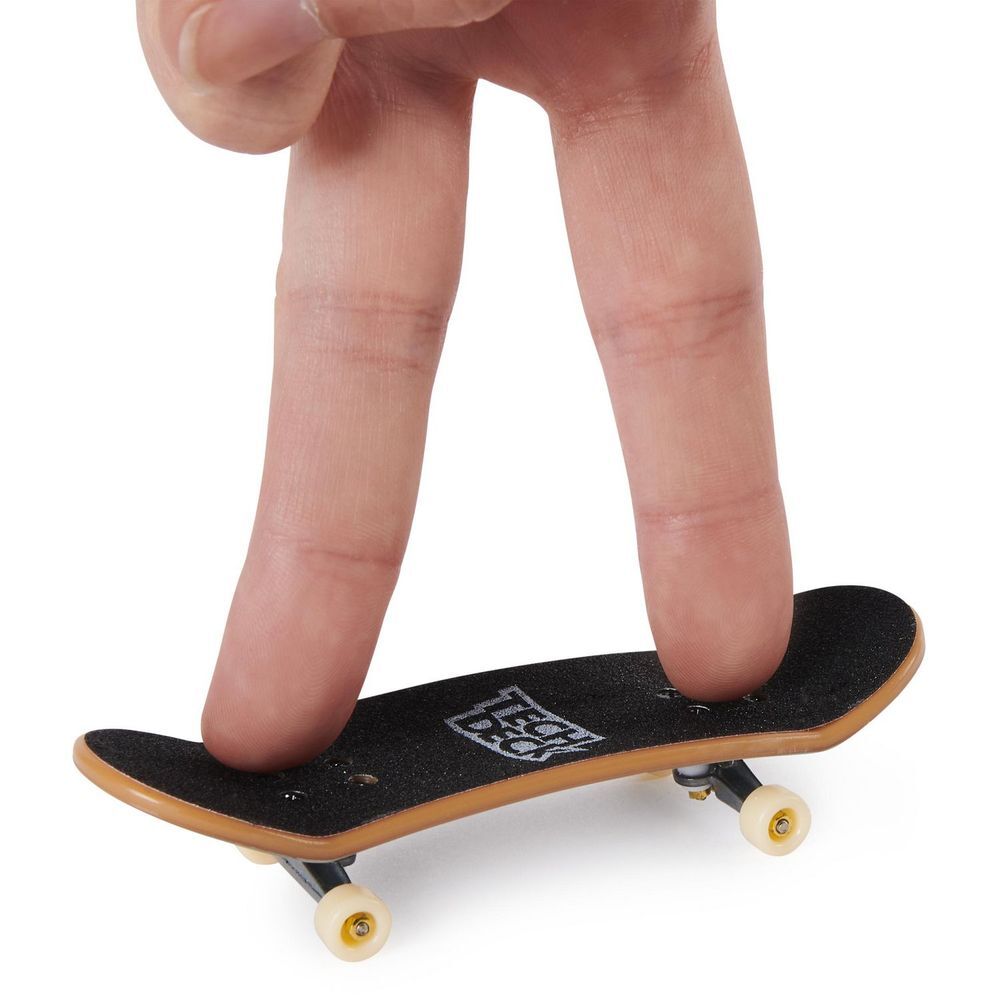 Tech Deck VS Series Sk8shop Mini Skateboard Fingerboard, Obstacle &  Challenge Card Set (Primitive)